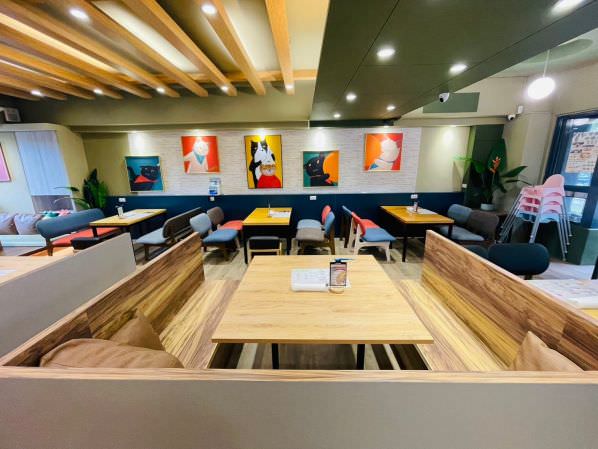 森林小徑文心店用餐环境